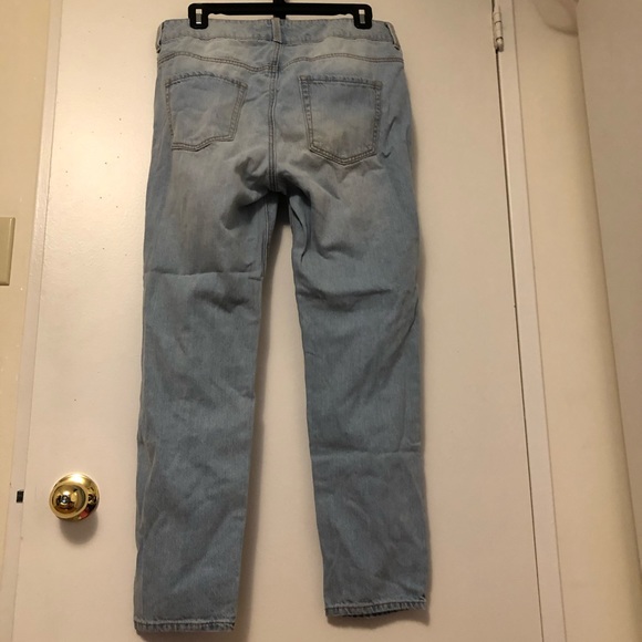 👖 FOREVER 21 Distressed Jeans - Picture 4 of 7